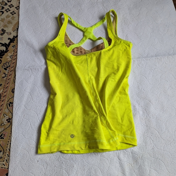 Lululemon tops - Picture 2 of 11